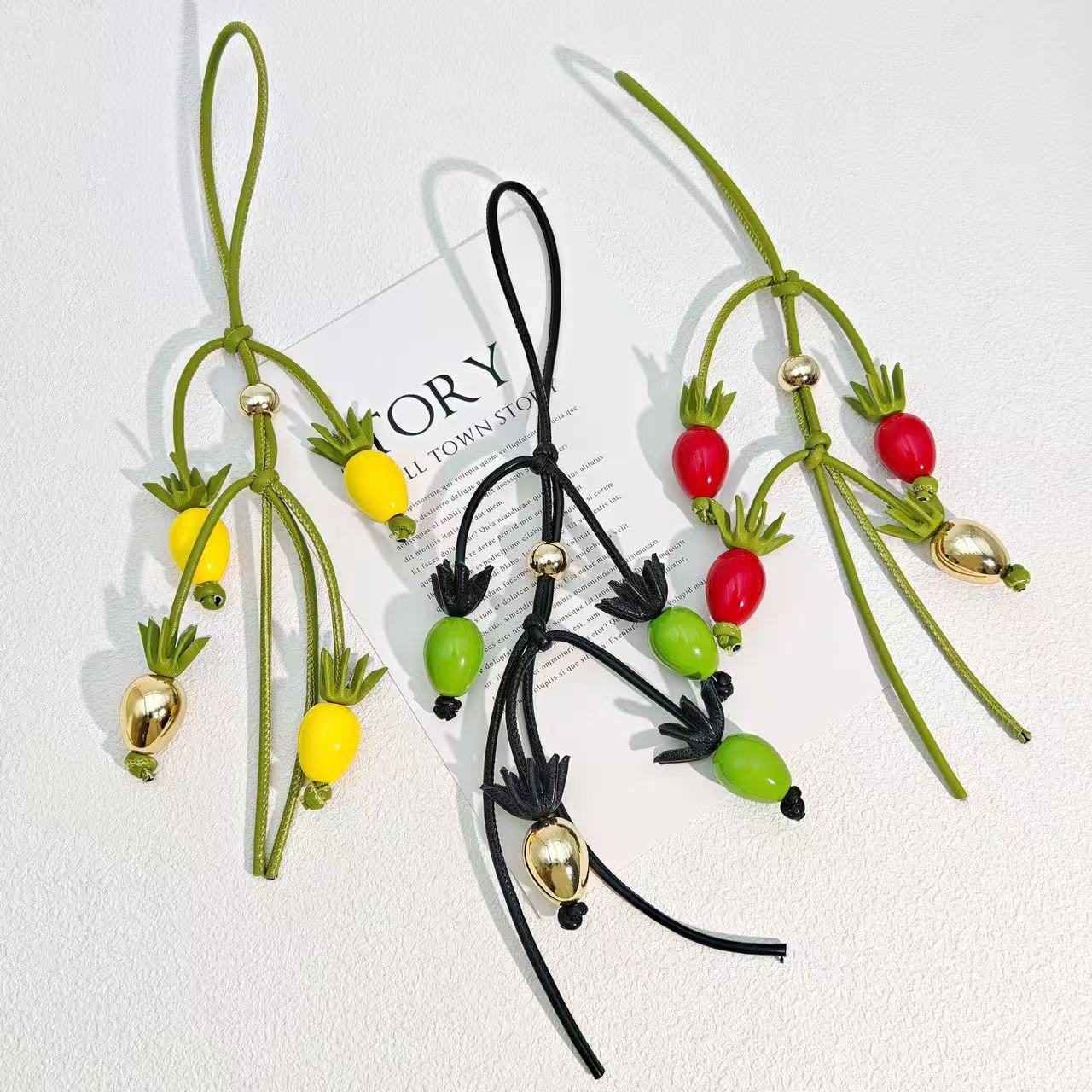 Cowhide Acorn Tomato String Ba - огляд і ціна Women'S Accessories Loewe