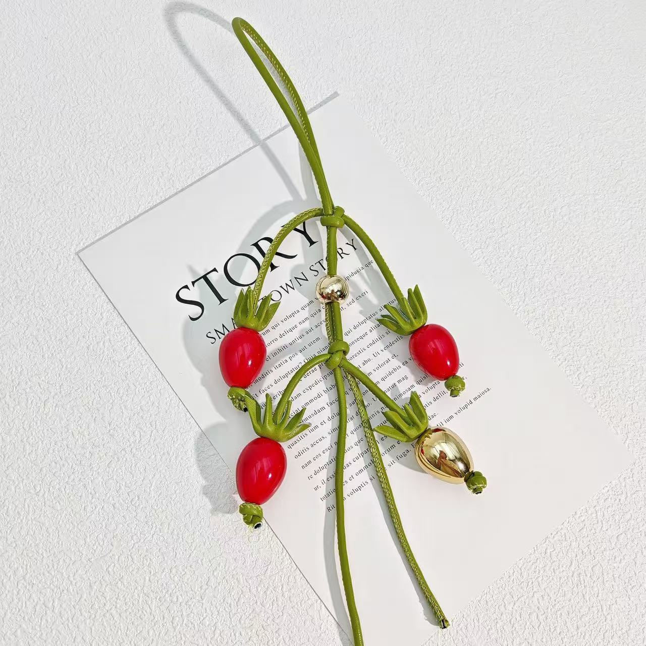 Cowhide Acorn Tomato String Ba - огляд і ціна Women'S Accessories Loewe